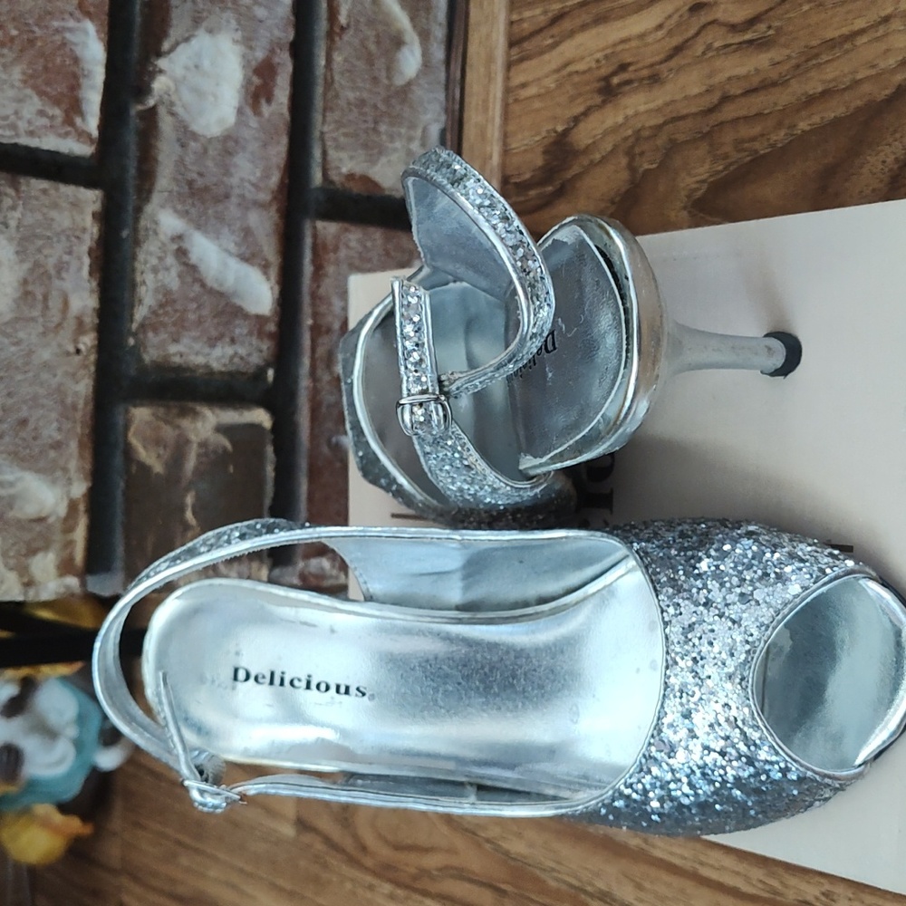 Women's heels